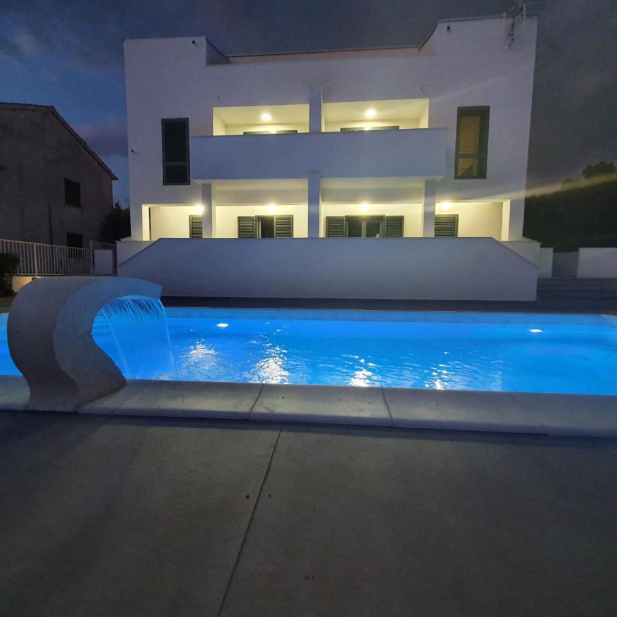 Villa Aquamarine Apartments نوفاليا المظهر الخارجي الصورة
